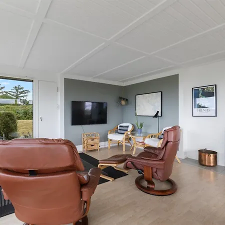 Dusine - 340m From The Sea By Interhome 펜션